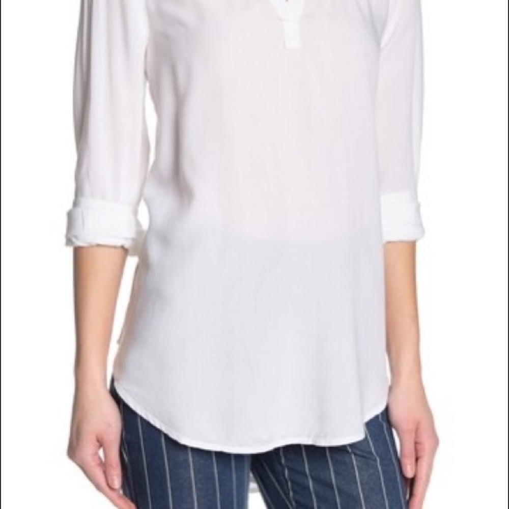 Beachlunchlounge White Bee Split Neck Blouse - image 3